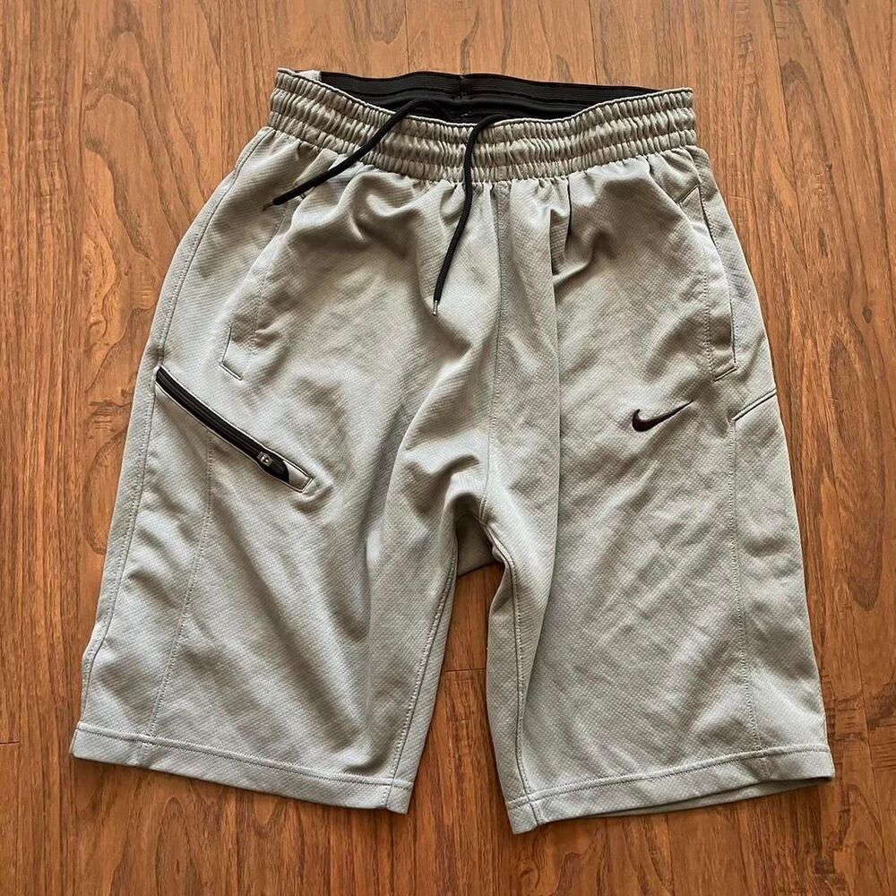Nike Men's Grey and Khaki Shorts